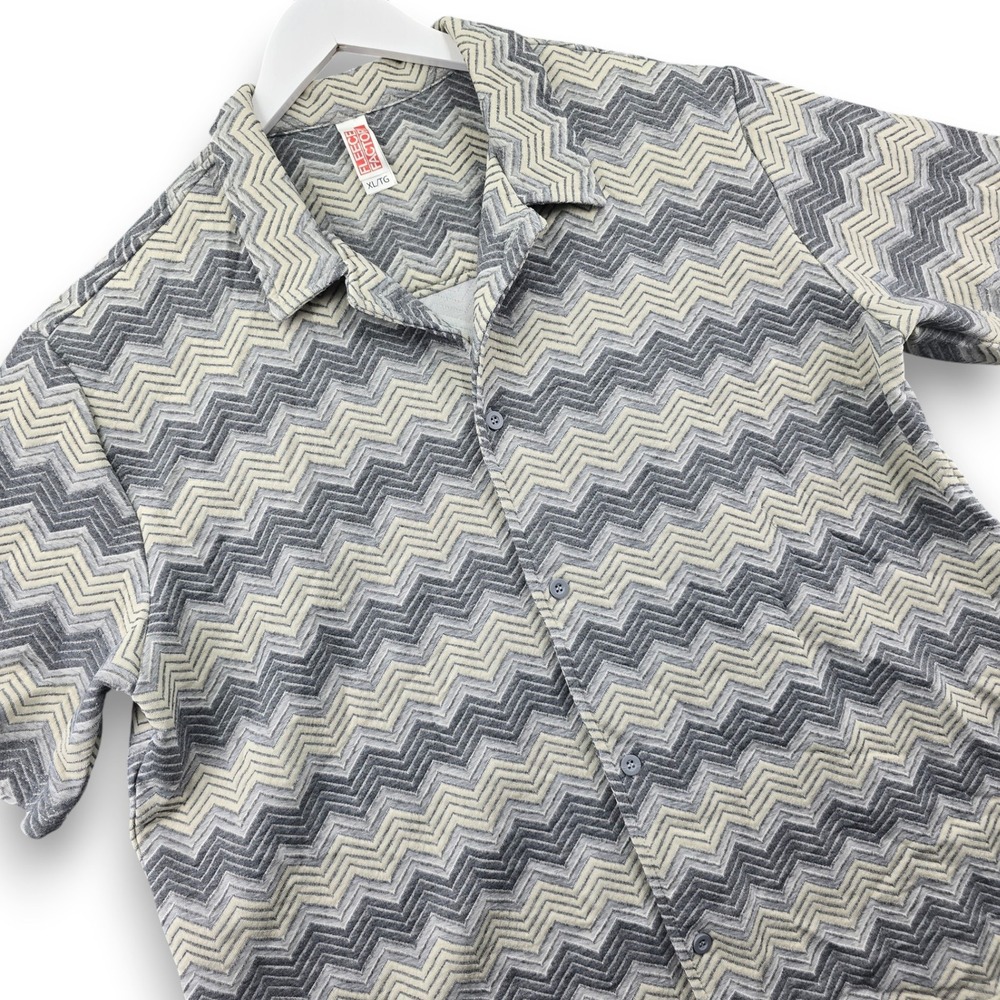 Fleece Factory Button Up Shirt Mens XL Grey Chevron Zigzag Knit S/S Summer